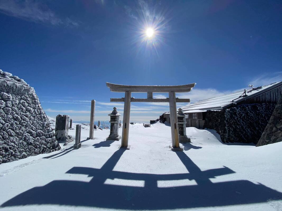 Mt. Fuji Off-Season Snow Climbs